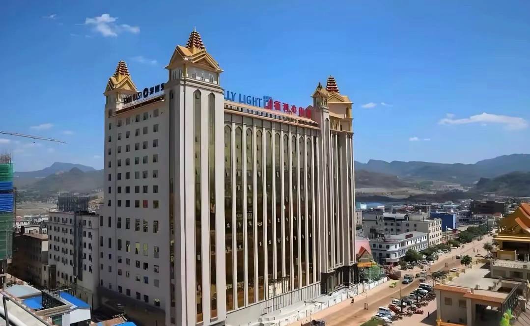 福布斯游戏截图8 - 技能释放特效